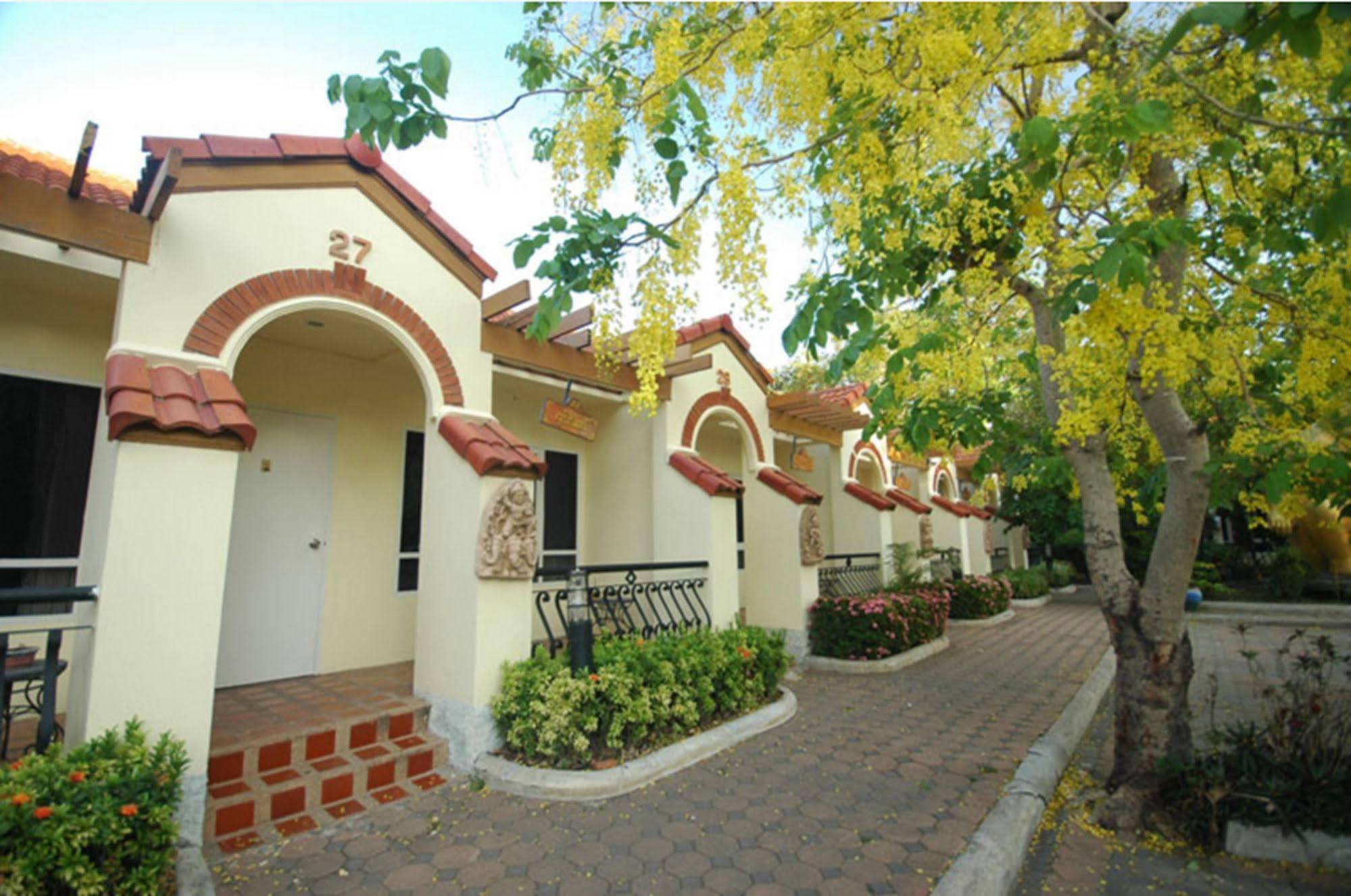 Dad D Resort By Lopburi Inn Resort Luaran gambar